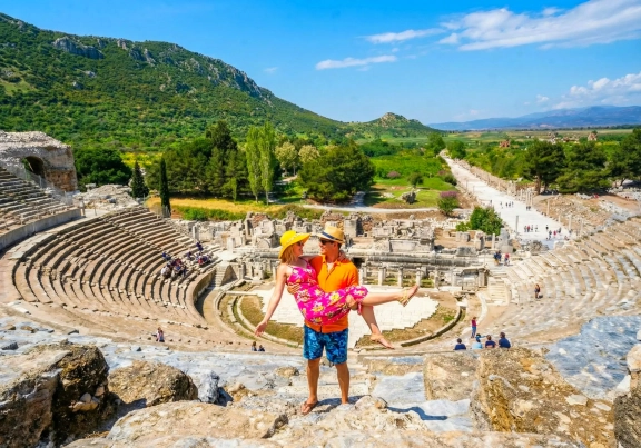 Private 2-Day Ephesus, Virgin Mary, Terrace Houses, St. John Basilica & Artemis Package from Samos Returning to Samos