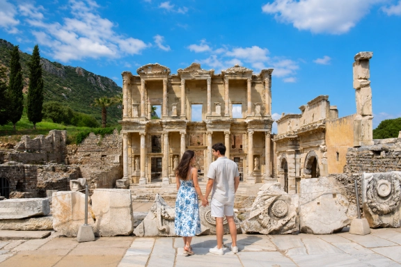 Ephesus Ancient City & St. John Basilica 2-Day Group Tour from Uludag by Bus