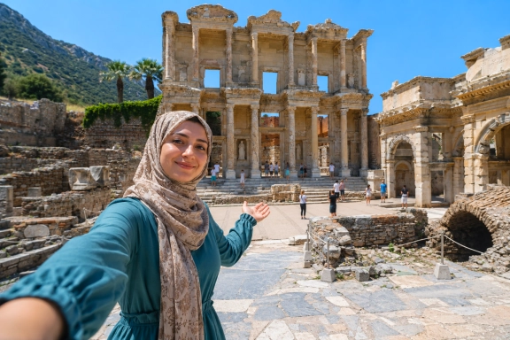 House of Virgin Mary, Seven Sleepers, Ephesus & St. John Basilica Group Day Tour from Antalya by Flight