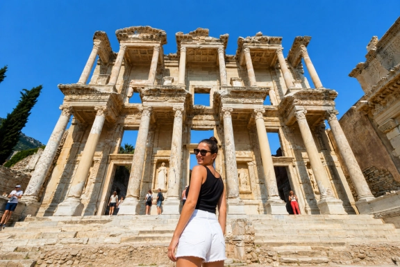 Private House of Virgin Mary, Seven Sleepers, Ephesus & St. John Basilica 2-Day Ferry Package from Leros to Izmir