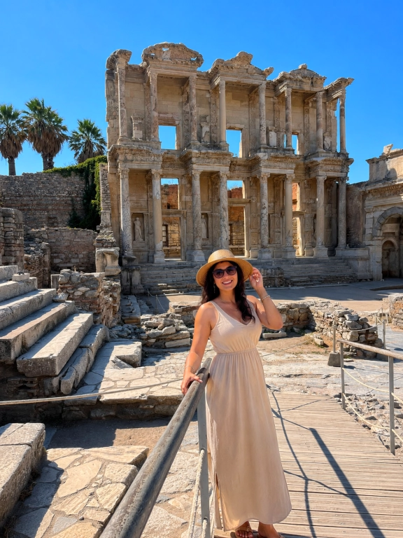 2-Day Small Group Ephesus, Terrace Houses, Virgin Mary and Artemis Tour from Ankara by Transfer Vehicle