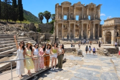 Small Group 2-Day Ephesus, Terrace Houses, Virgin Mary and Artemis Tour from Antalya by Private Transfer Vehicle