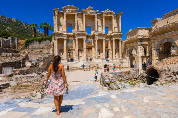 Small Group Ephesus, Terrace Houses, Virgin Mary and Artemis Day Tour from Icmeler