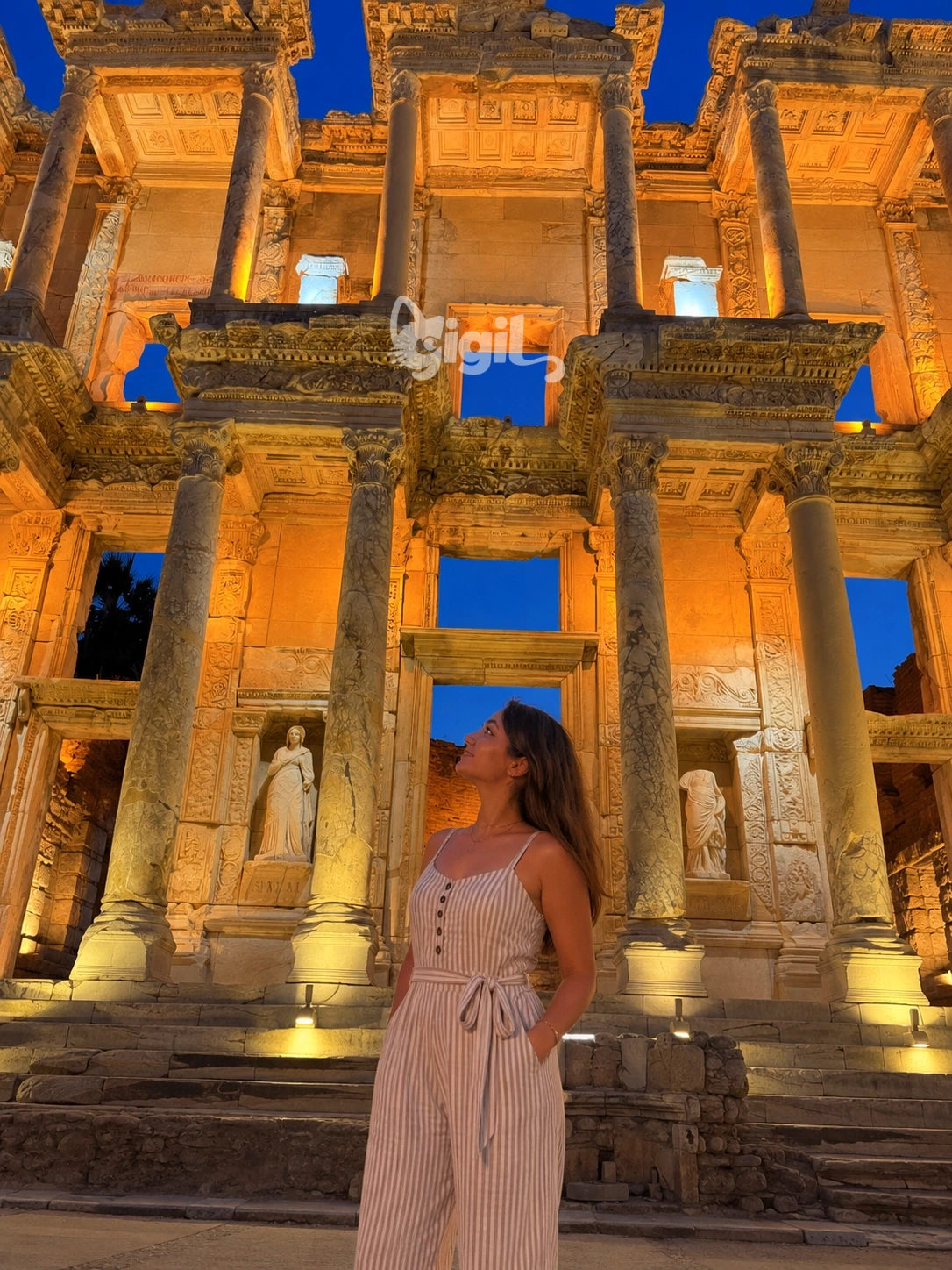 Celsus Library Monument Angle