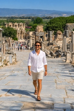 2-Day Small Group Ephesus, Terrace Houses, Virgin Mary and Artemis Tour from Ankara by Transfer Vehicle