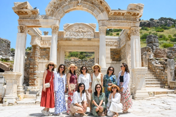 Private Ephesus, Terrace Houses, Virgin Mary and Artemis Tour from Istanbul by Bus
