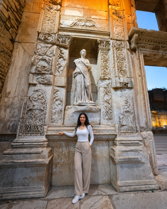 Small-Group Ephesus Bus Package
