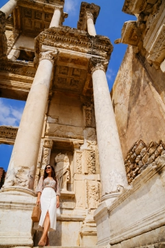 Private 2-Day Ephesus, Terrace Houses and Ephesus Archaeological Museum Ferry Package from Chios to Izmir