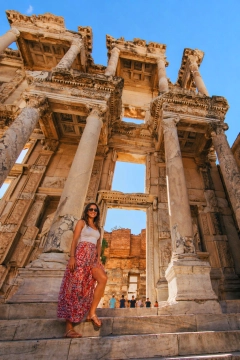 Private Ephesus Archaeology Day Tour from Milas by Bus: Terrace Houses & Museum