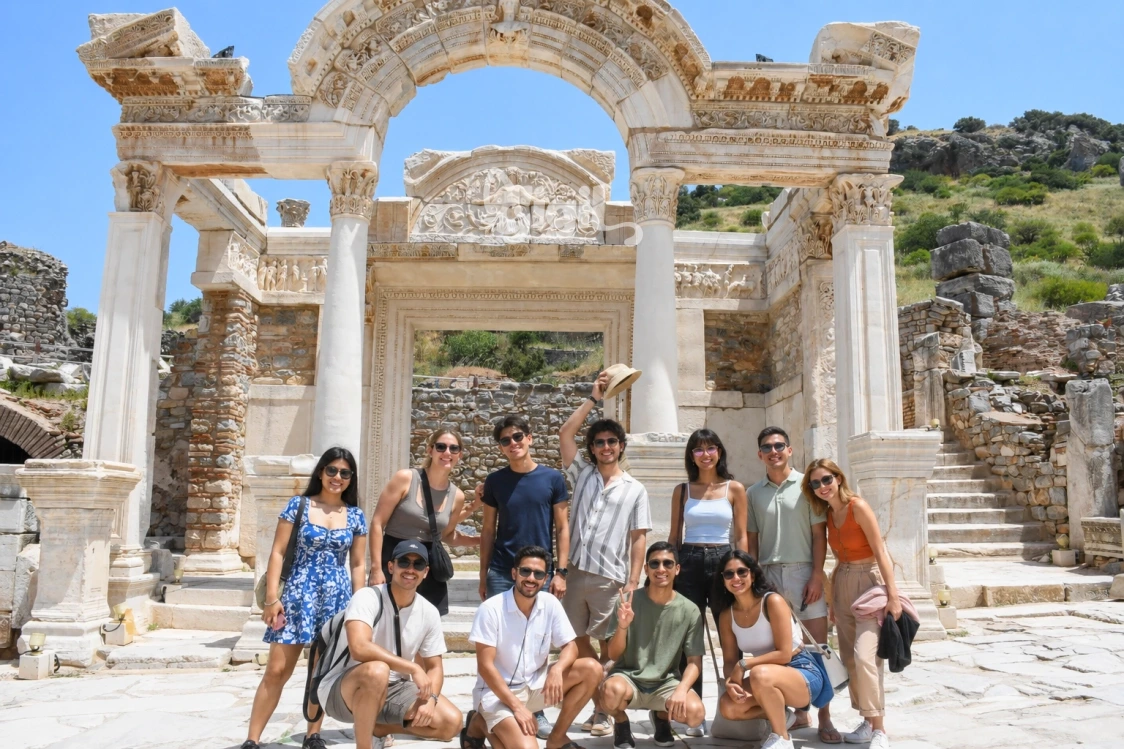 Temple of Hadrian Arch and Columns